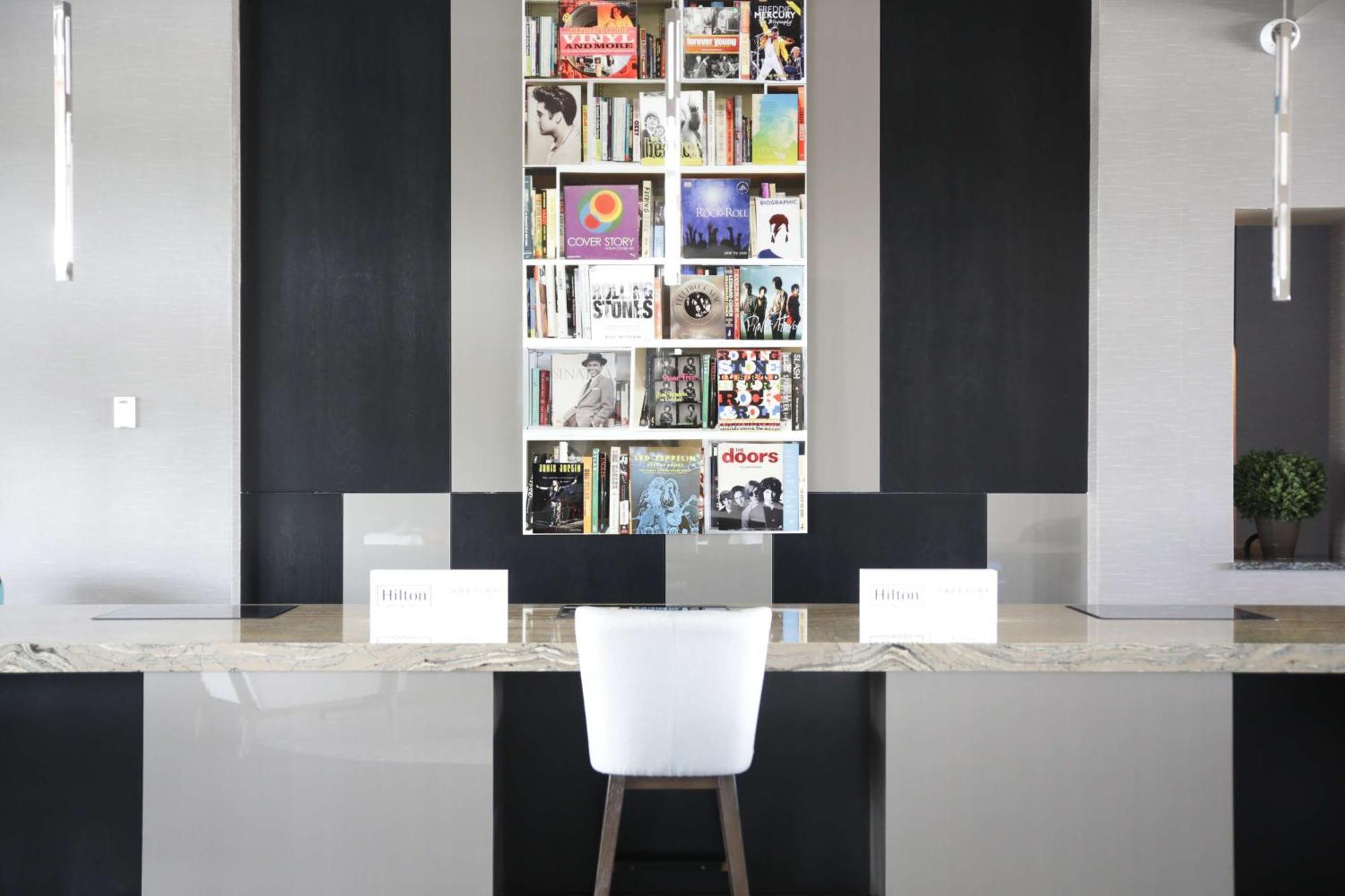 Hotel The Rewind West Des Moines, Tapestry Collection By Hilton Extérieur photo